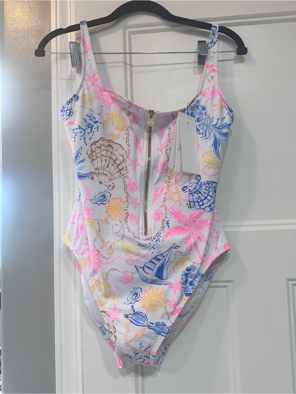 Lilly Pulitzer Emil barefoot Beachcomber print NWT size 8 seashells nautical